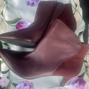 LOWEST!Alfani Leather Suede Kitten Heel Booties9.5